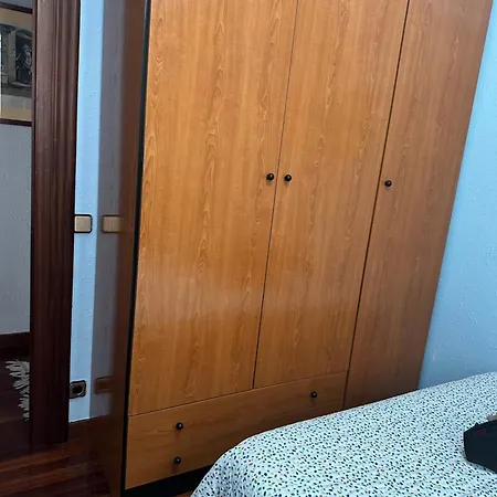 Homestay Elysium House Santander